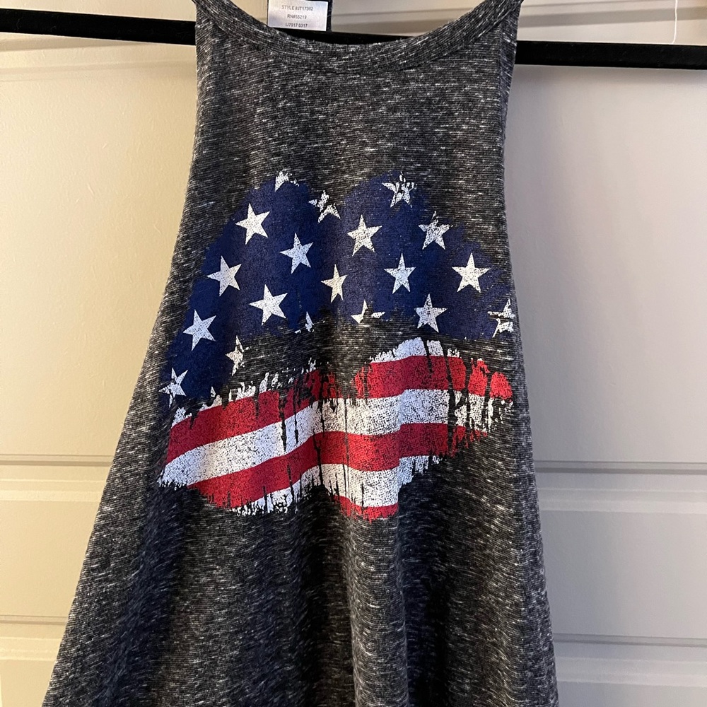 Grey tank top, red/white/blue kiss, small, slightly worn